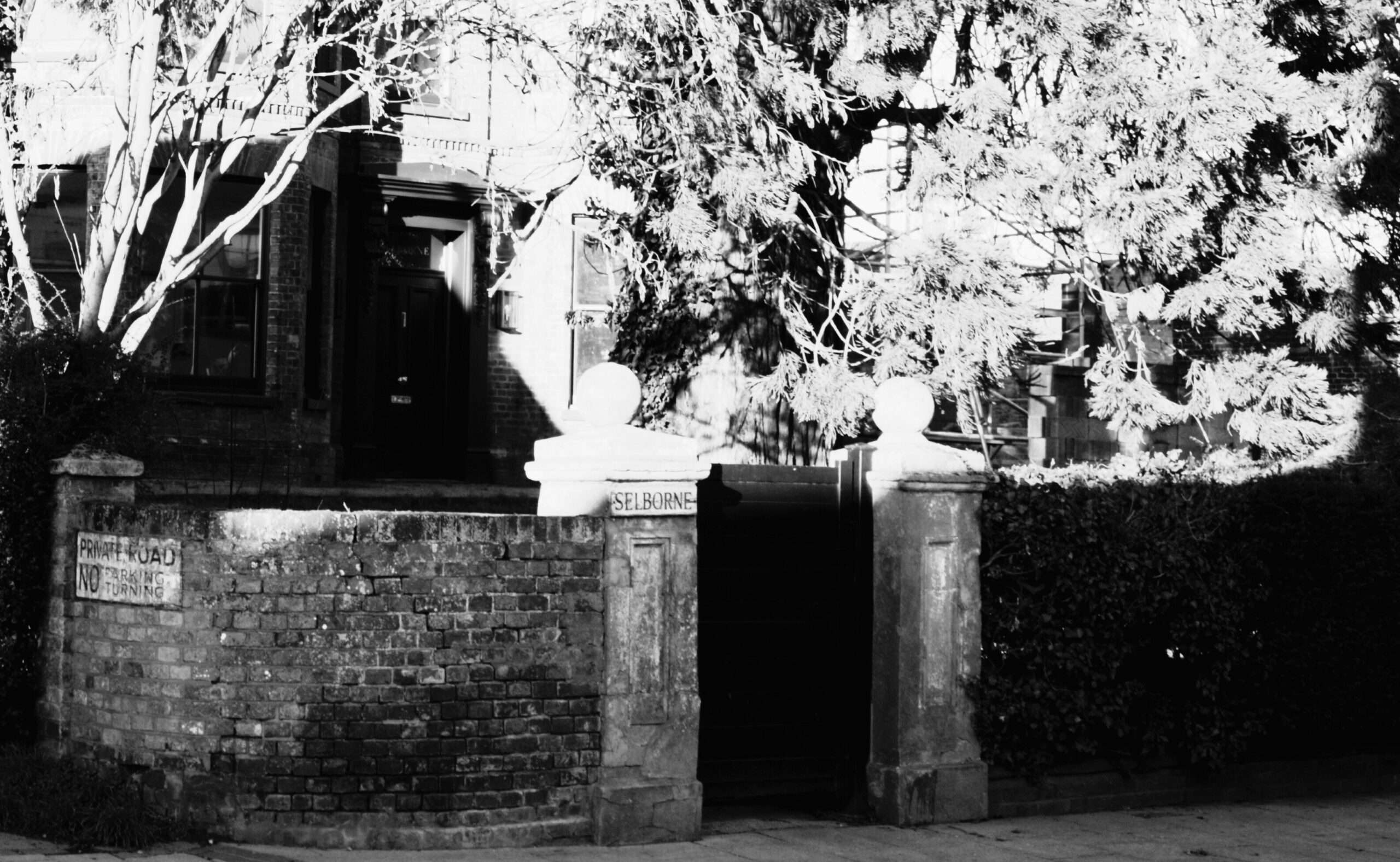 Historic image showing a wartime Selbourne House in Diss